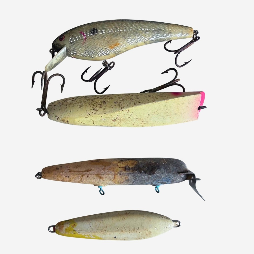 Vintage Fishing Lure Lot Antique Wooden Crankbait Popper Tackle Decor 4pc